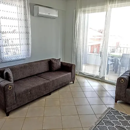 Apartament Fethiye Merkezde Ferah Ve Balkonlu 2+1 Daire