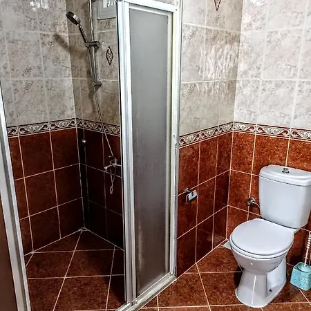 아파트 Fethiye Merkezde Ferah Ve Balkonlu 2+1 Daire 페티예